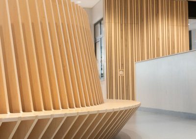 Heimdal skole – Spilepanel, spesialinnretning og elevgarderober levert av Otretek.